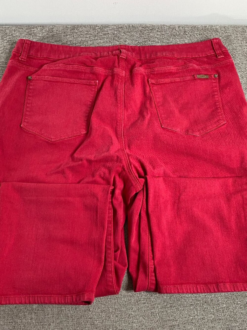 Chico's SLIMMING Girlfriend Ankle Jeans Women's 3 (US 16) High Rise Red Casual - Picture 6 of 16